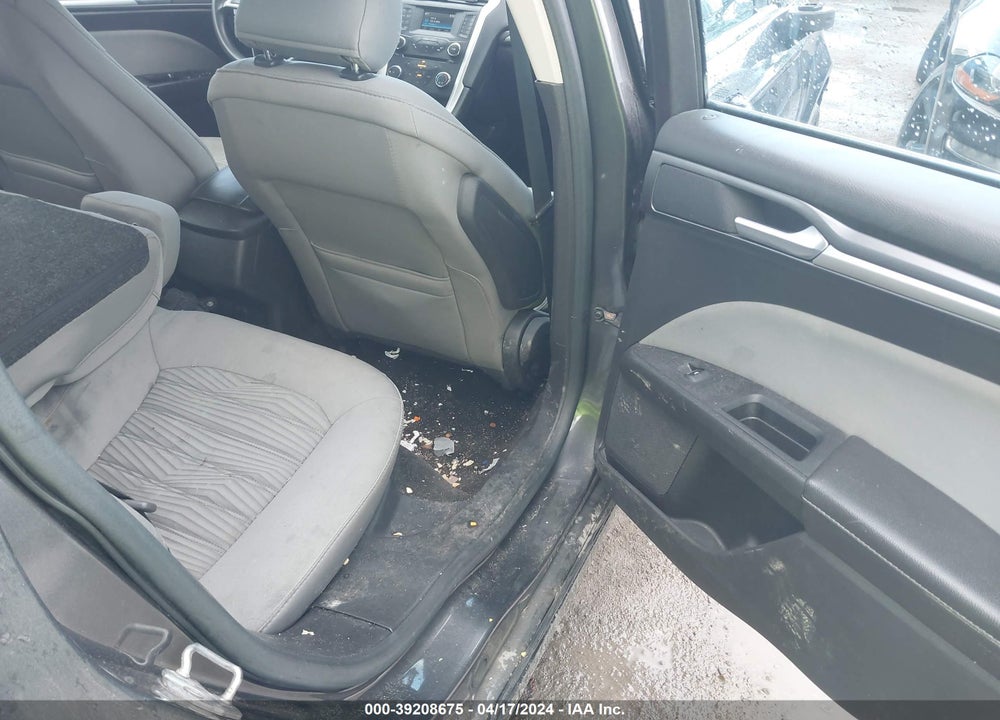 2016 FORD FUSION S VIN: 3FA6P0G70GR295898
