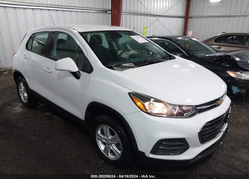 2018 CHEVROLET TRAX LS VIN: KL7CJNSB1JB578908