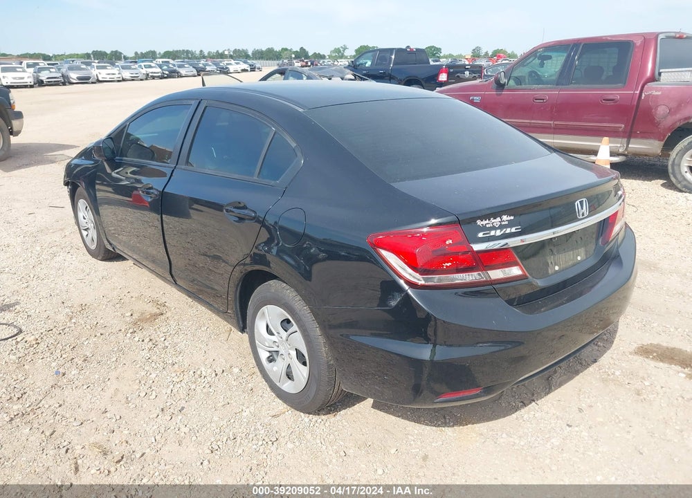 2015 HONDA CIVIC LX VIN: 19XFB2F52FE118070