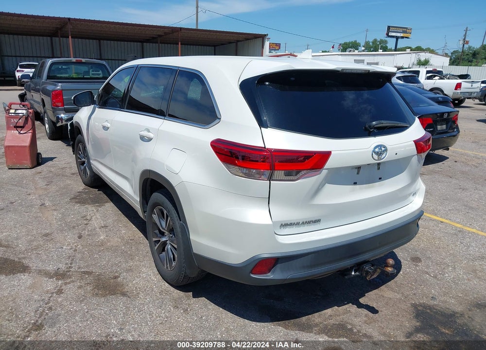 2017 TOYOTA HIGHLANDER LE PLUS VIN: 5TDZZRFH0HS195492
