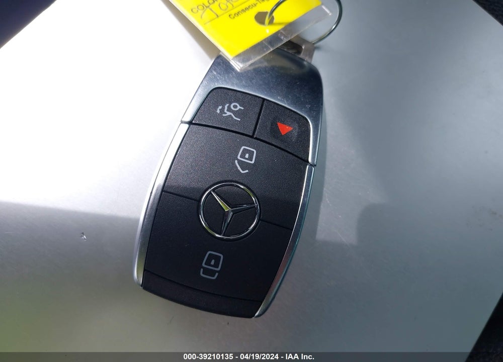 2019 MERCEDES-BENZ C 300 4MATIC VIN: WDDWF8EB2KR518018