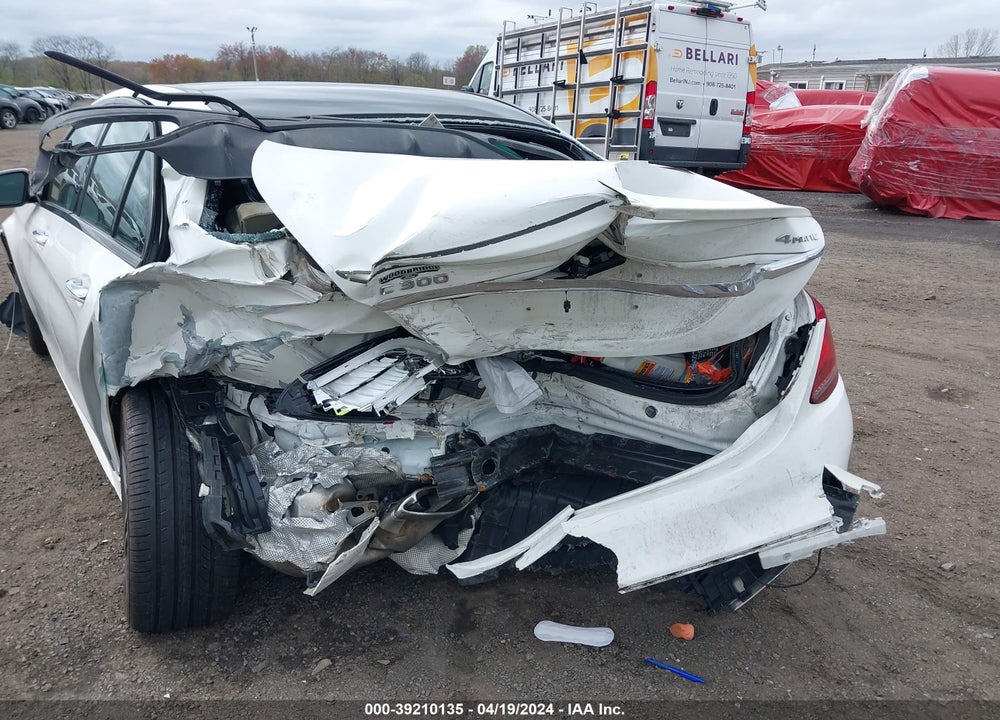 2019 MERCEDES-BENZ C 300 4MATIC VIN: WDDWF8EB2KR518018