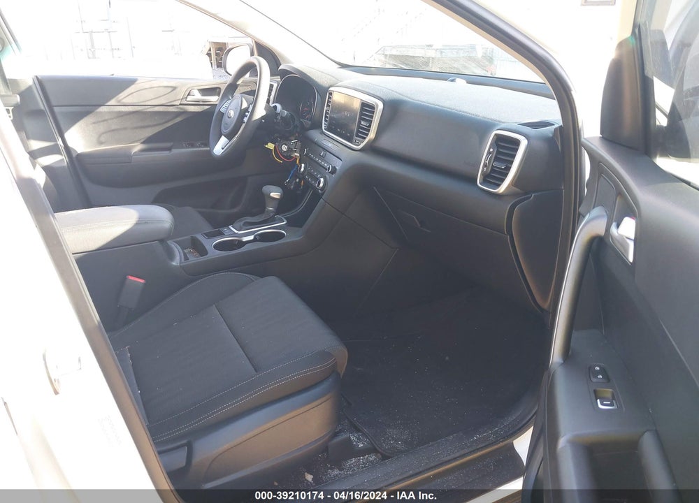 2022 KIA SPORTAGE LX VIN: KNDPM3AC8N7021318
