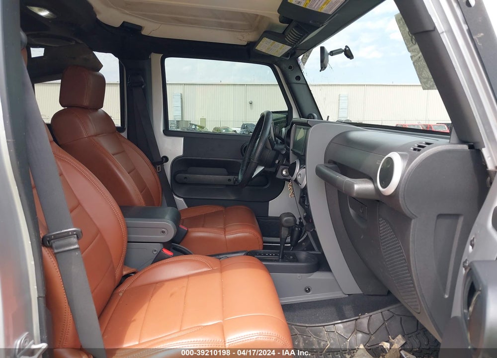 2008 JEEP WRANGLER UNLIMITED SAHARA VIN: 1J4GA59168L637029
