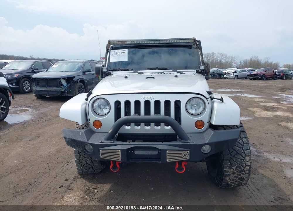 2008 JEEP WRANGLER UNLIMITED SAHARA VIN: 1J4GA59168L637029