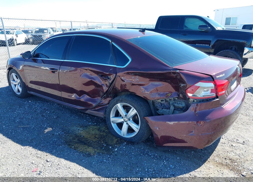 2012 VOLKSWAGEN PASSAT 2.5L SE VIN: 1VWBP7A38CC042129