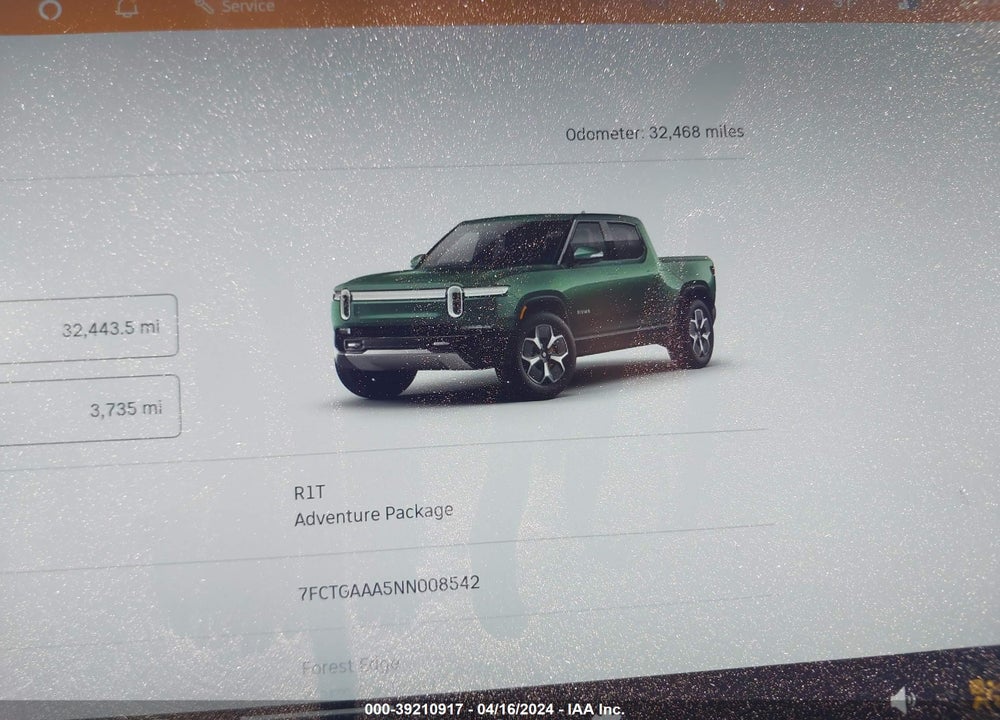 2022 RIVIAN R1T ADVENTURE VIN: 7FCTGAAA5NN008542