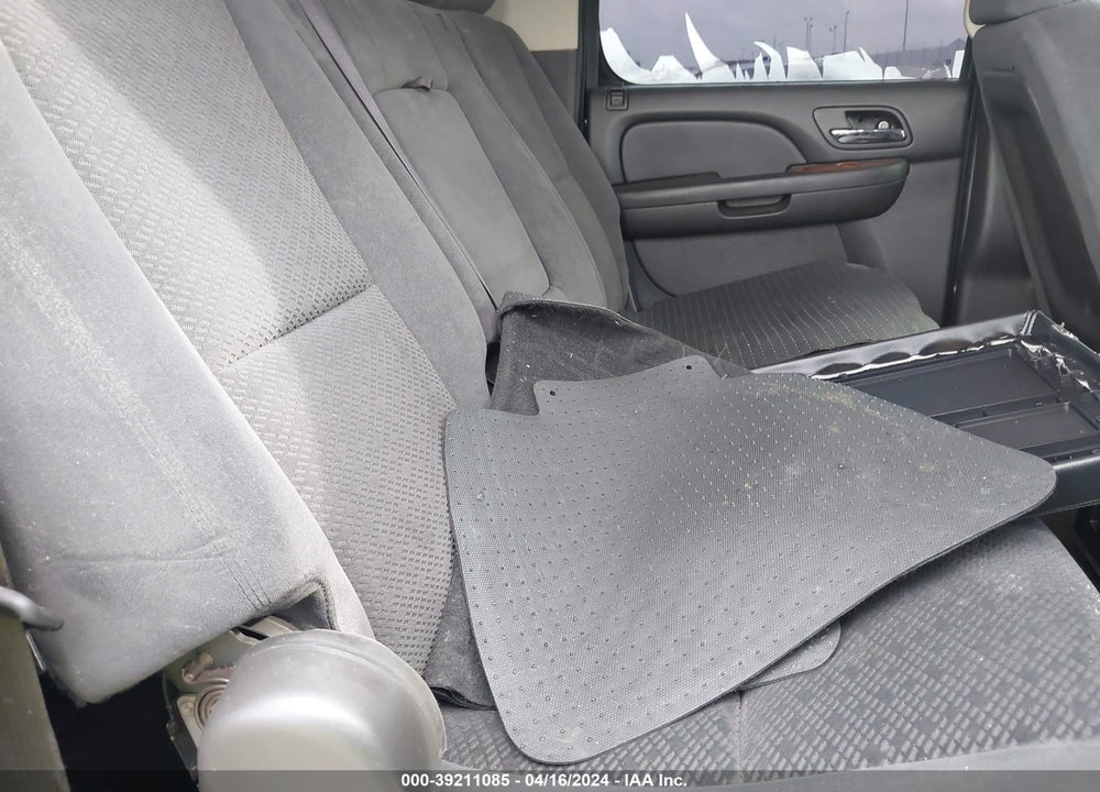 2008 GMC YUKON XL 1500 SLE VIN: 1GKFC16018R162617