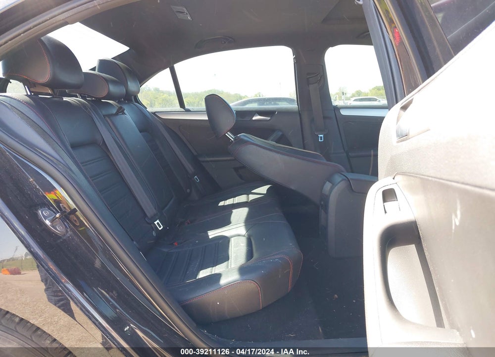 2014 VOLKSWAGEN JETTA VIN: 3VW4T7AJ5EM382195