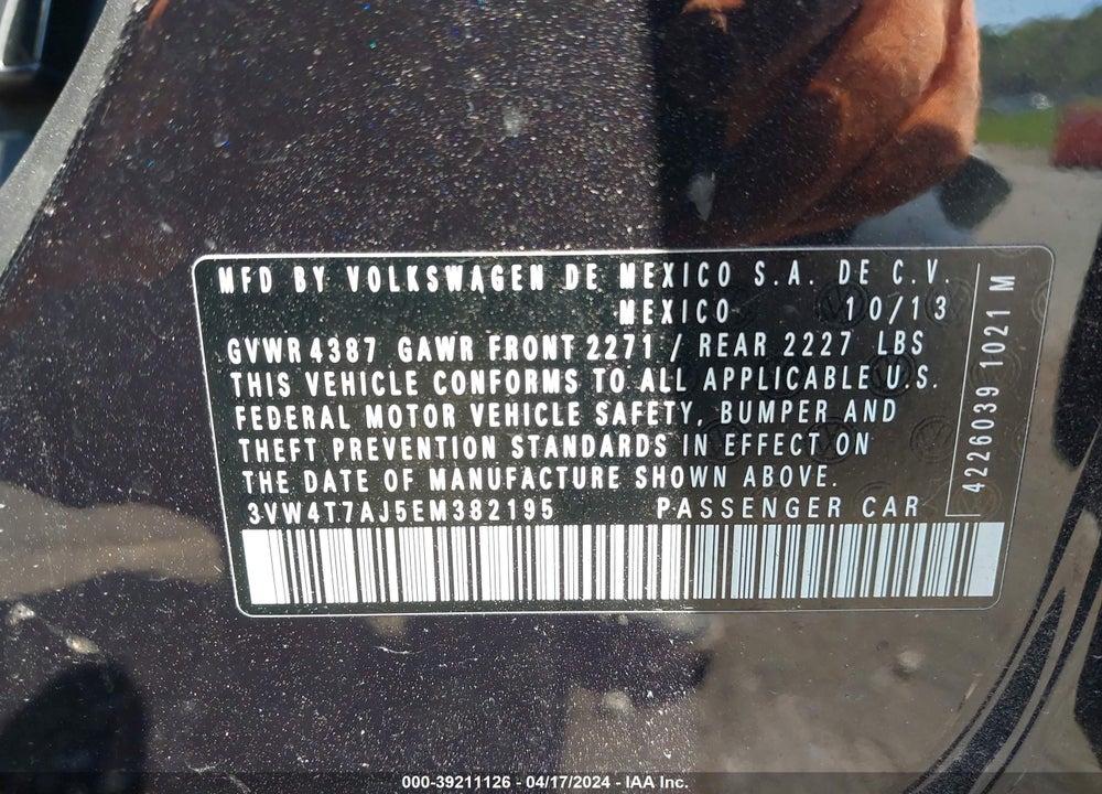 2014 VOLKSWAGEN JETTA VIN: 3VW4T7AJ5EM382195