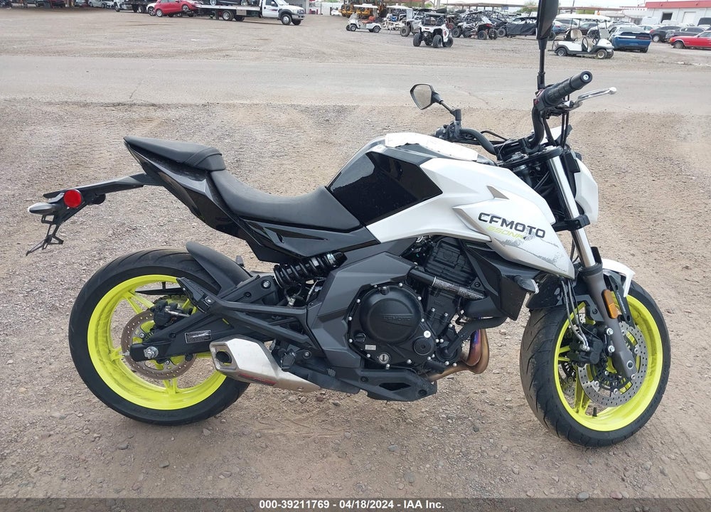 2022 CF MOTO CF650NK VIN: LCEPEVLB4N6001019