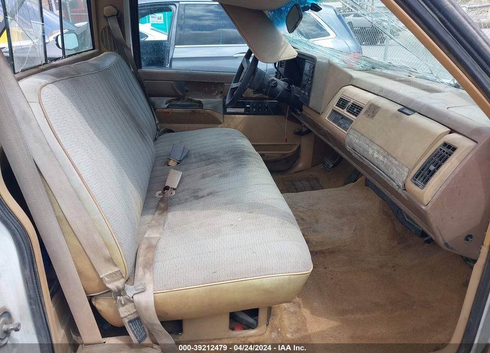1988 CHEVROLET GMT-400 C1500 VIN: 1GCDC14K1JZ312982