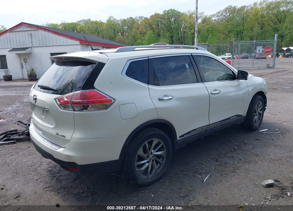 2015 NISSAN ROGUE SL VIN: 5N1AT2MV3FC902576