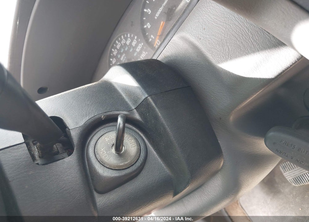 1999 NISSAN FRONTIER SE-V6/XE-V6 VIN: 1N6ED26Y3XC344835