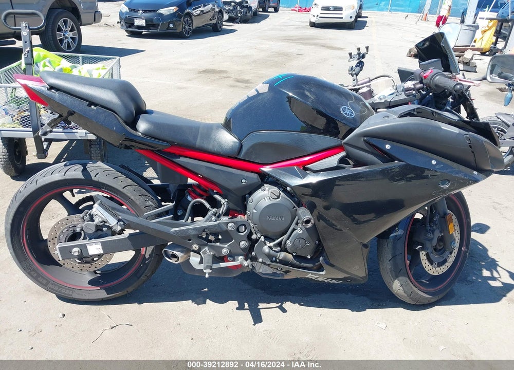 2016 YAMAHA FZ6 RC VIN: JYARJ18Y8GA003362