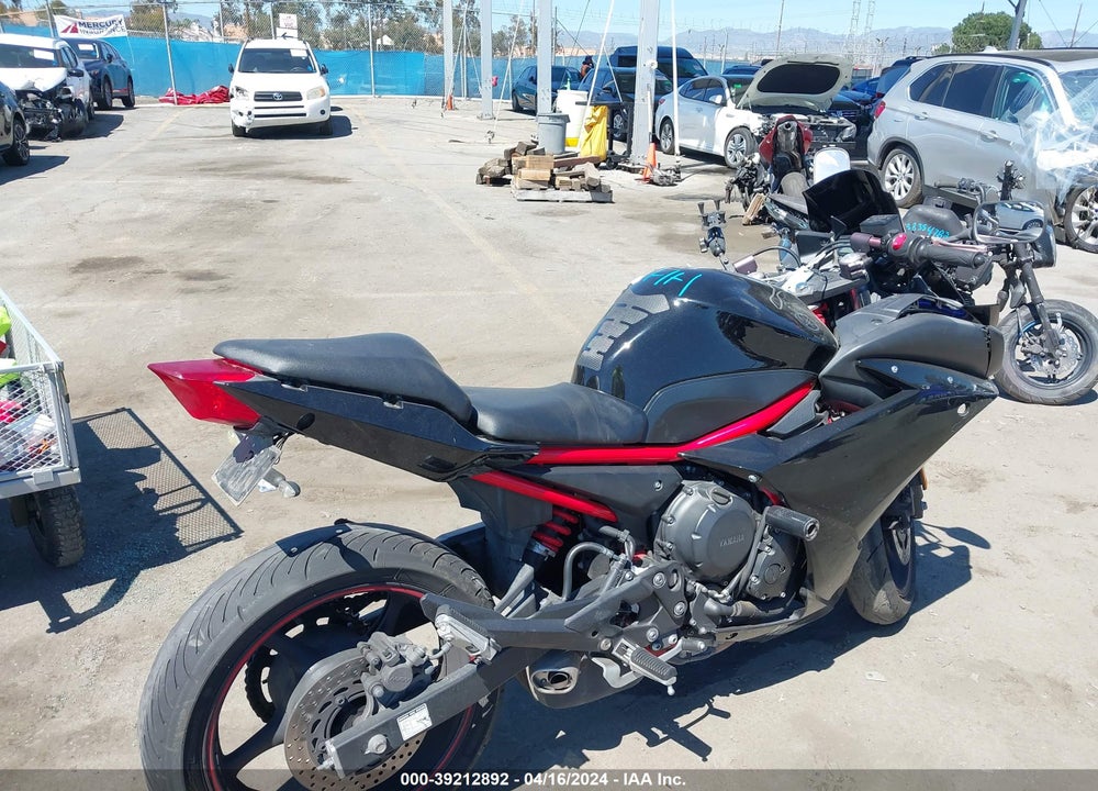 2016 YAMAHA FZ6 RC VIN: JYARJ18Y8GA003362