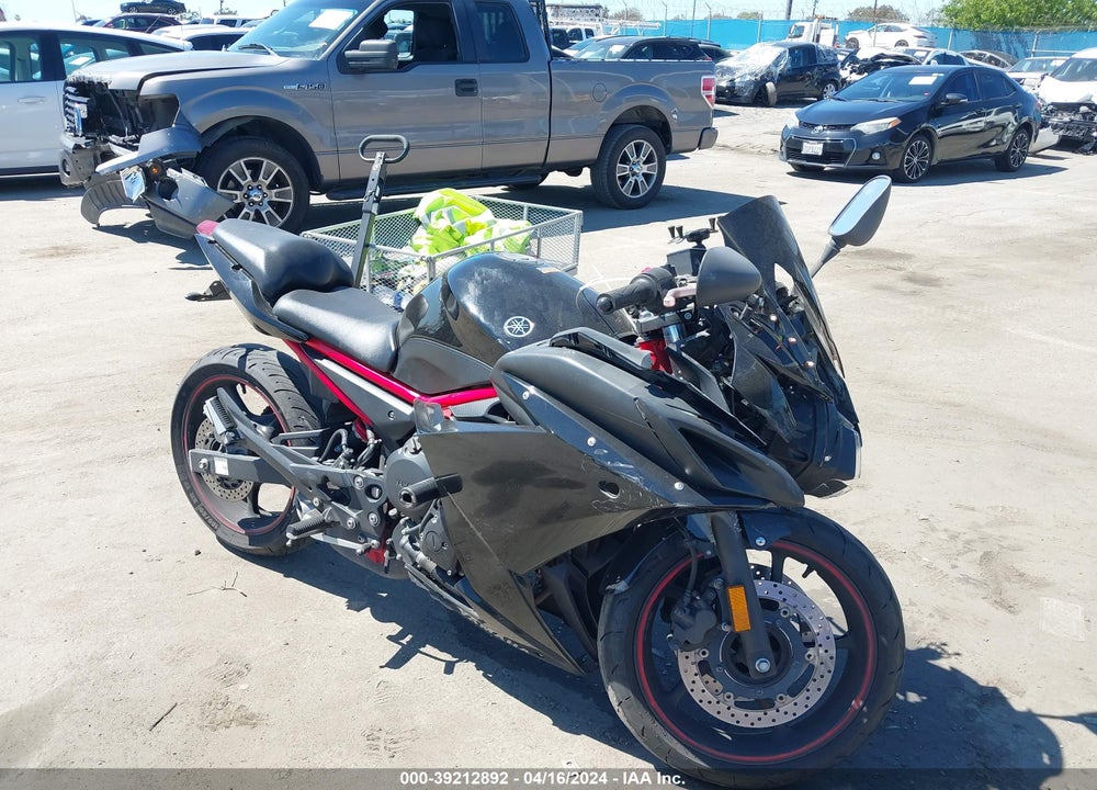 2016 YAMAHA FZ6 RC VIN: JYARJ18Y8GA003362