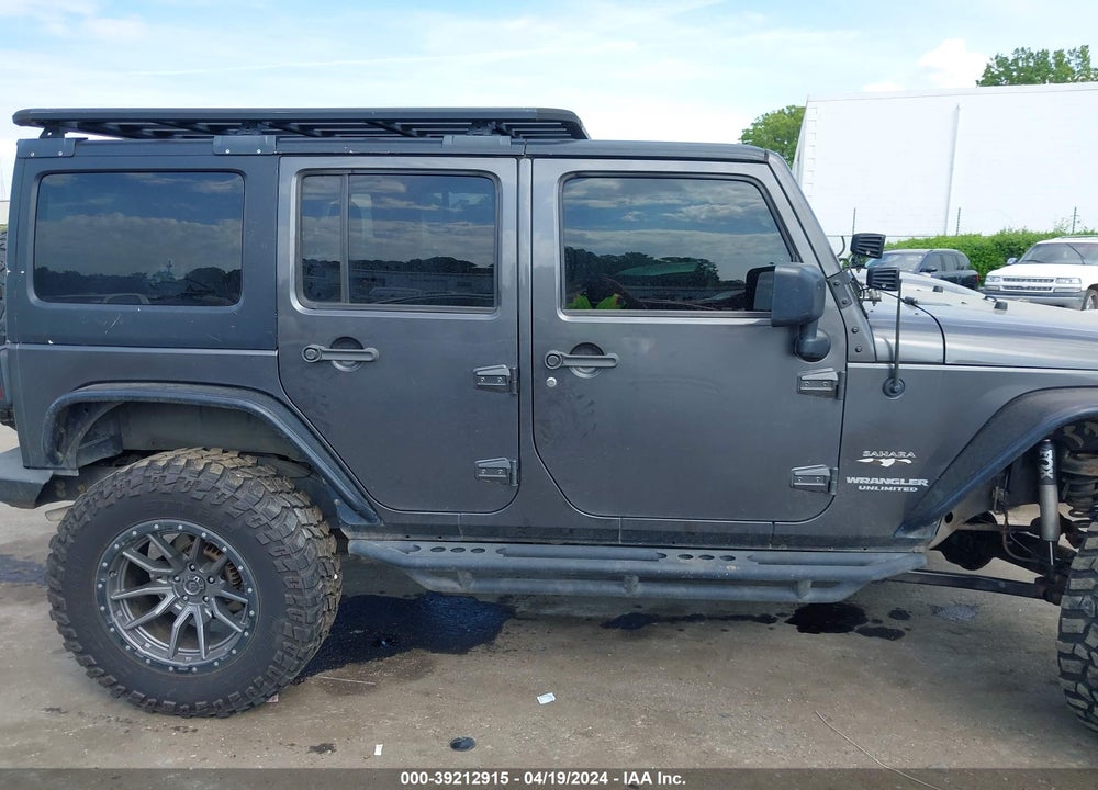 2017 JEEP WRANGLER UNLIMITED SAHARA 4X4 VIN: 1C4BJWEG2HL548204