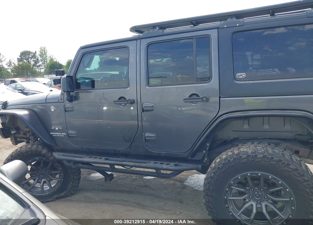 2017 JEEP WRANGLER UNLIMITED SAHARA 4X4 VIN: 1C4BJWEG2HL548204