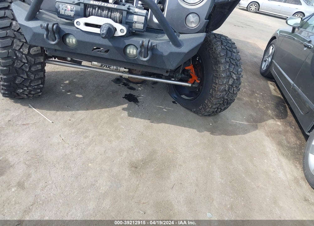 2017 JEEP WRANGLER UNLIMITED SAHARA 4X4 VIN: 1C4BJWEG2HL548204