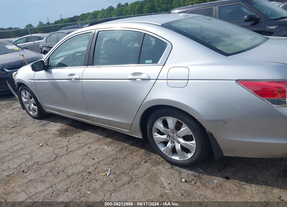 2008 HONDA ACCORD 2.4 EX-L VIN: 1HGCP26868A099352