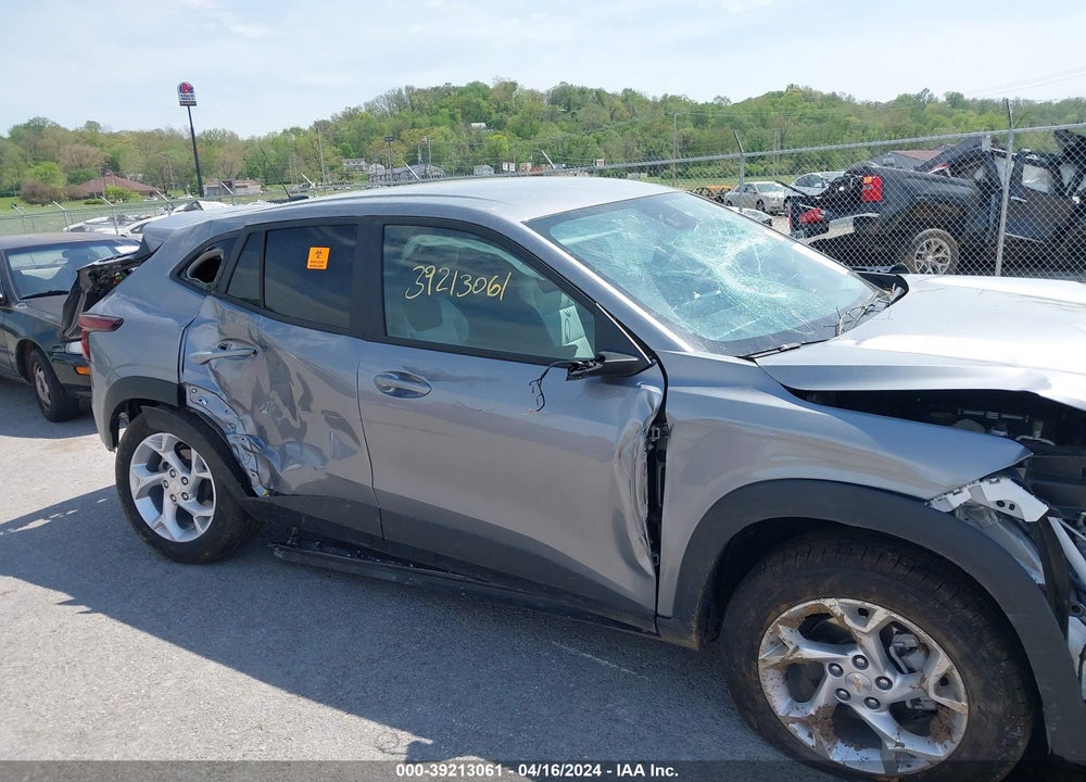 2024 CHEVROLET TRAX FWD SP VIN: KL77LFE27RC132782