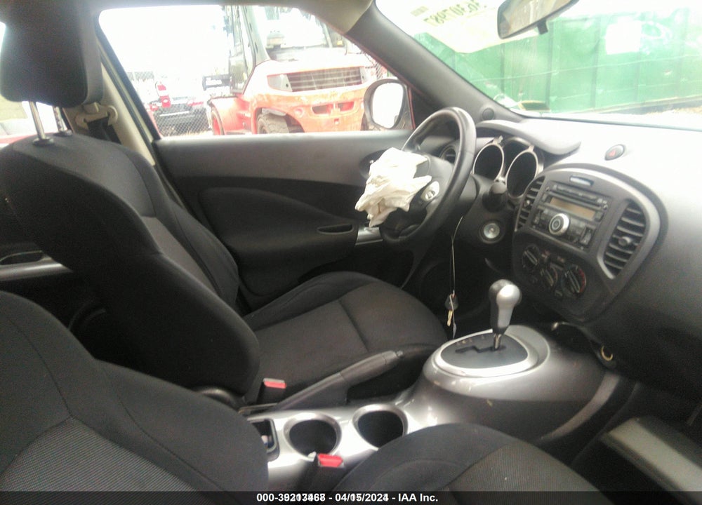 2014 NISSAN JUKE S VIN: JN8AF5MV8ET482510