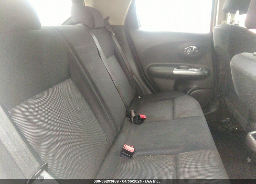2014 NISSAN JUKE S VIN: JN8AF5MV8ET482510