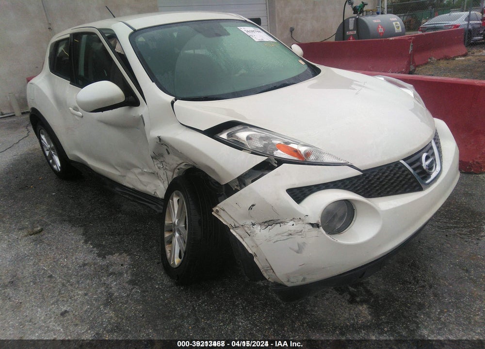 2014 NISSAN JUKE S VIN: JN8AF5MV8ET482510