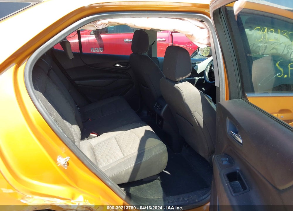 2019 CHEVROLET EQUINOX LT VIN: 2GNAXKEV5K6149263