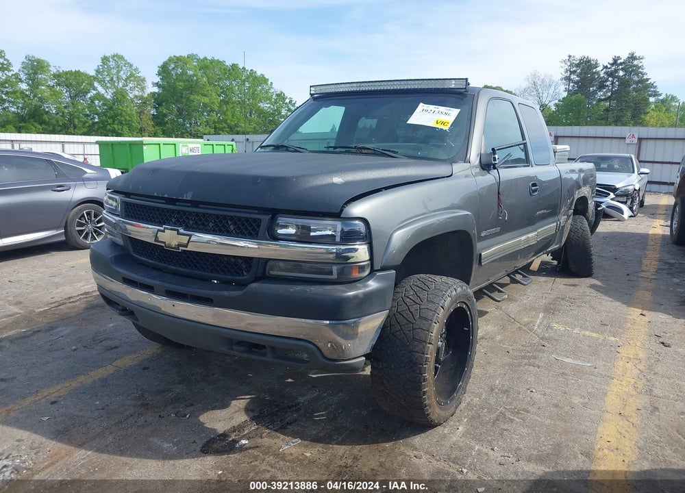 2002 CHEVROLET SILVERADO 2500HD LS VIN: 1GCHC29U12E147378