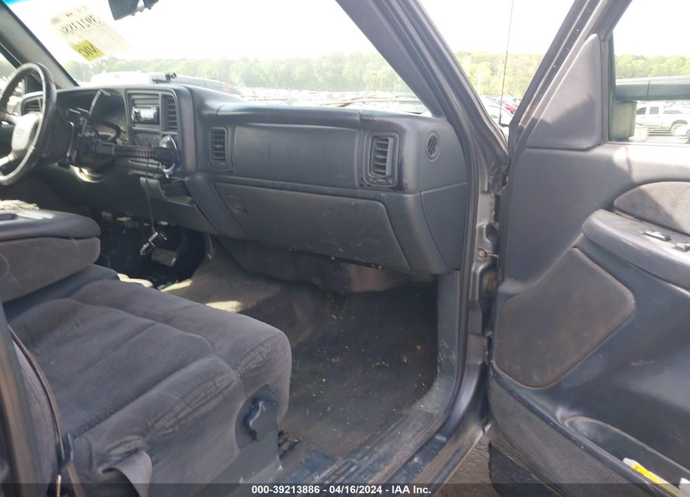 2002 CHEVROLET SILVERADO 2500HD LS VIN: 1GCHC29U12E147378