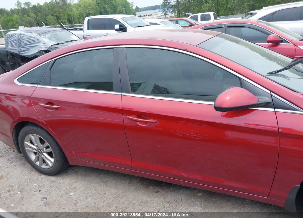2015 HYUNDAI SONATA SE VIN: 5NPE24AF7FH227742
