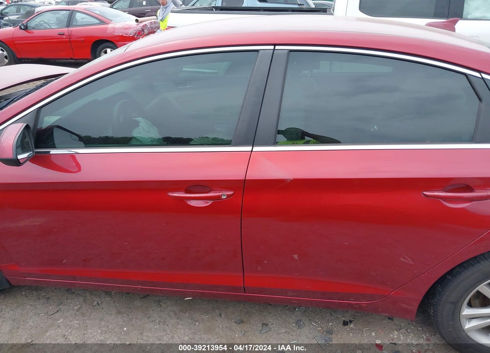 2015 HYUNDAI SONATA SE VIN: 5NPE24AF7FH227742