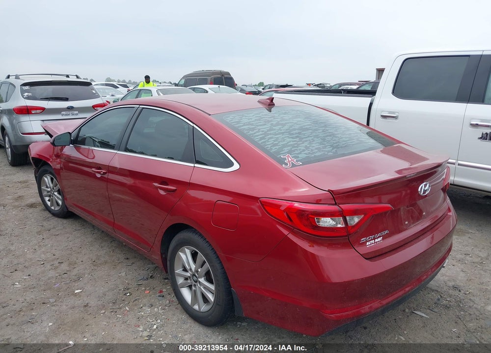 2015 HYUNDAI SONATA SE VIN: 5NPE24AF7FH227742