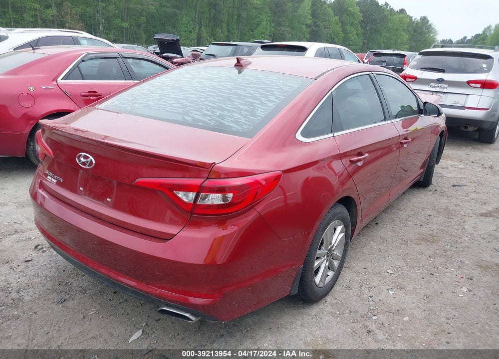 2015 HYUNDAI SONATA SE VIN: 5NPE24AF7FH227742