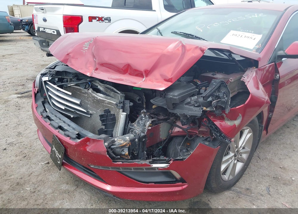 2015 HYUNDAI SONATA SE VIN: 5NPE24AF7FH227742