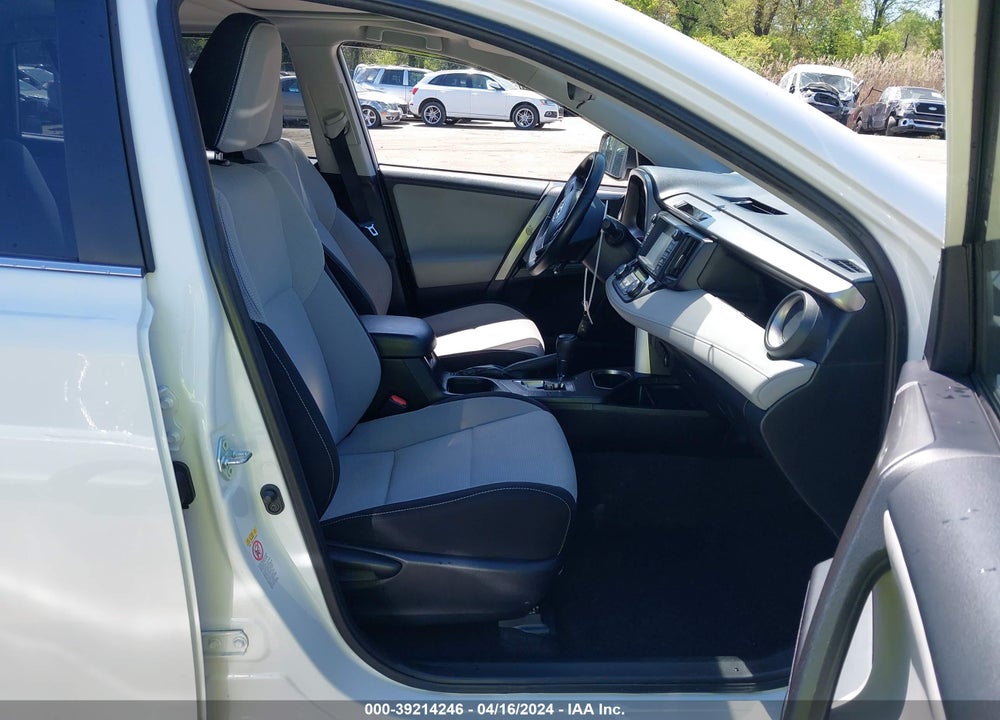 2017 TOYOTA RAV4 HYBRID XLE VIN: JTMRJREV5HD067128