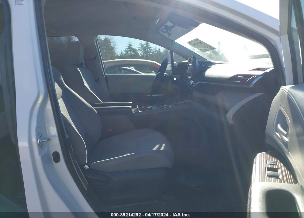 2022 TOYOTA SIENNA LE VIN: 5TDKRKEC3NS100921