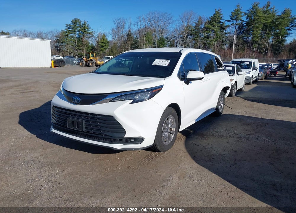 2022 TOYOTA SIENNA LE VIN: 5TDKRKEC3NS100921