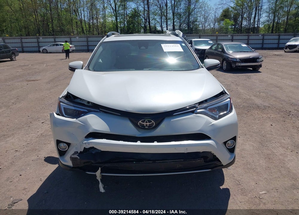 2018 TOYOTA RAV4 LIMITED VIN: JTMDFREVXJJ198381