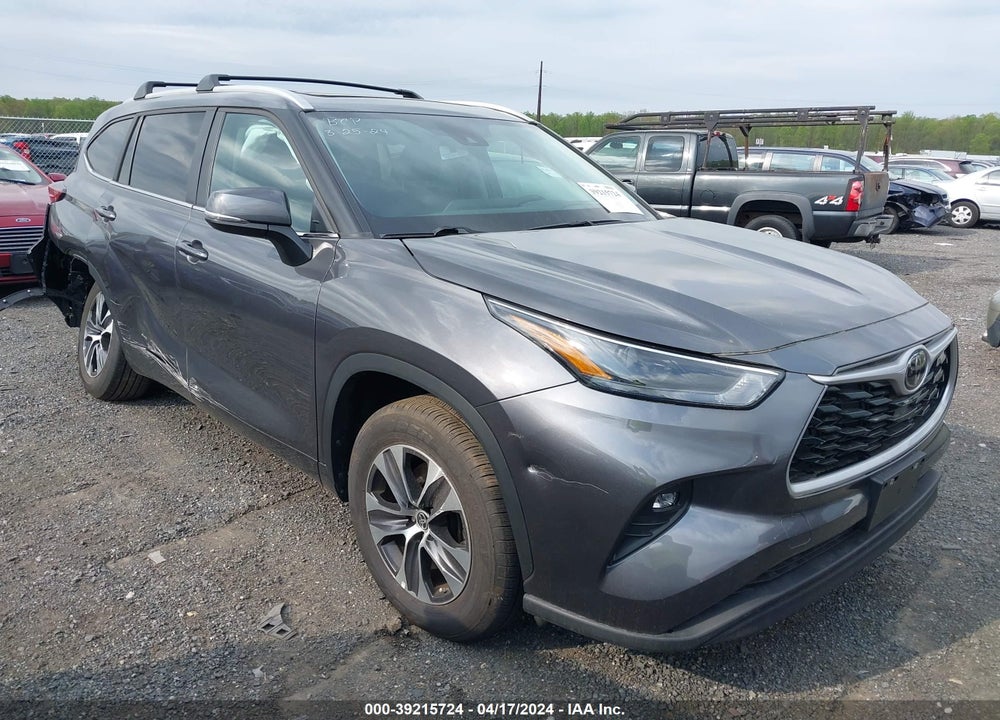 2023 TOYOTA HIGHLANDER XLE VIN: 5TDKDRAH1PS021890