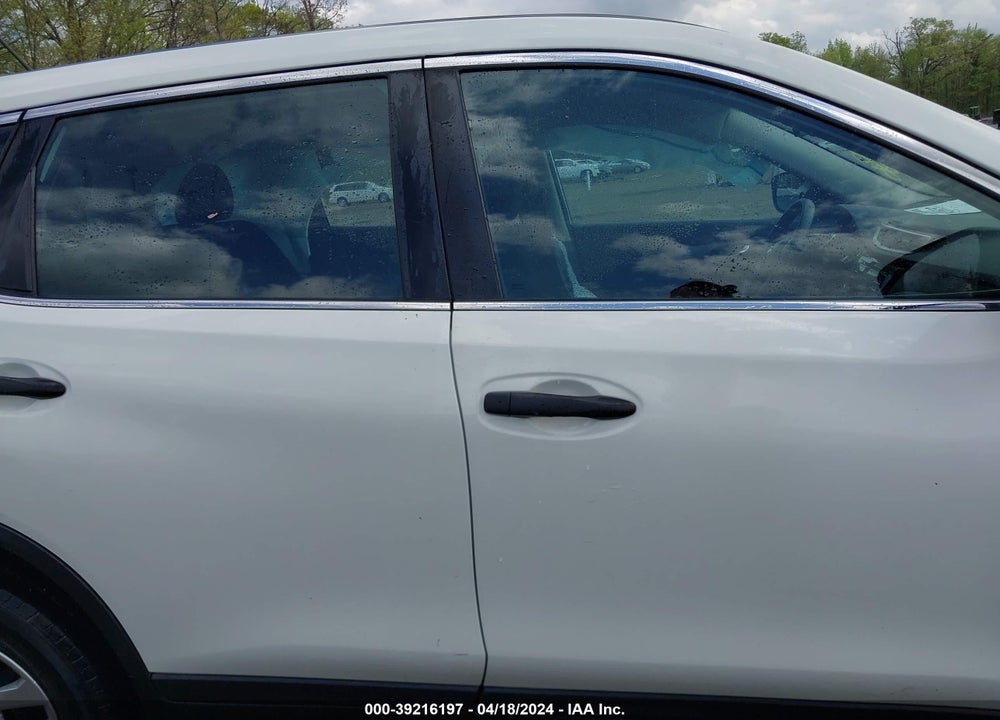 2016 NISSAN ROGUE S/SL/SV VIN: 5N1AT2MV1GC808455