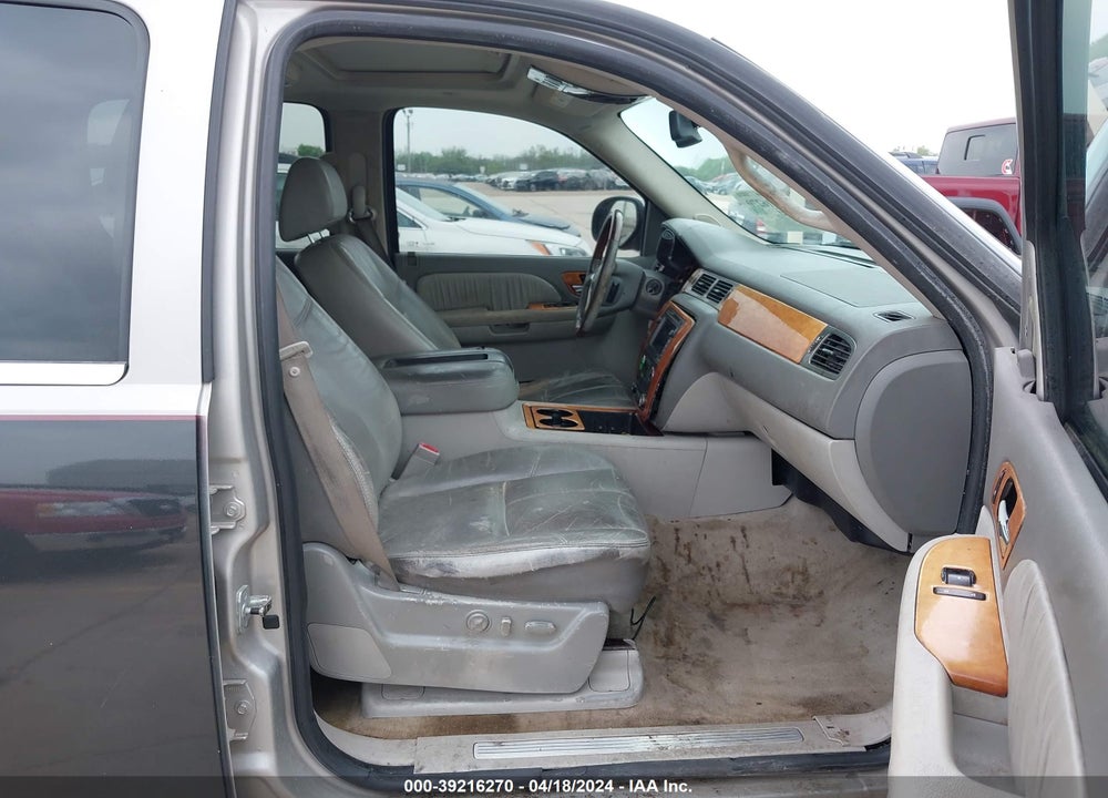 2007 GMC YUKON XL 1500 SLT VIN: 1GKFC16087J274358
