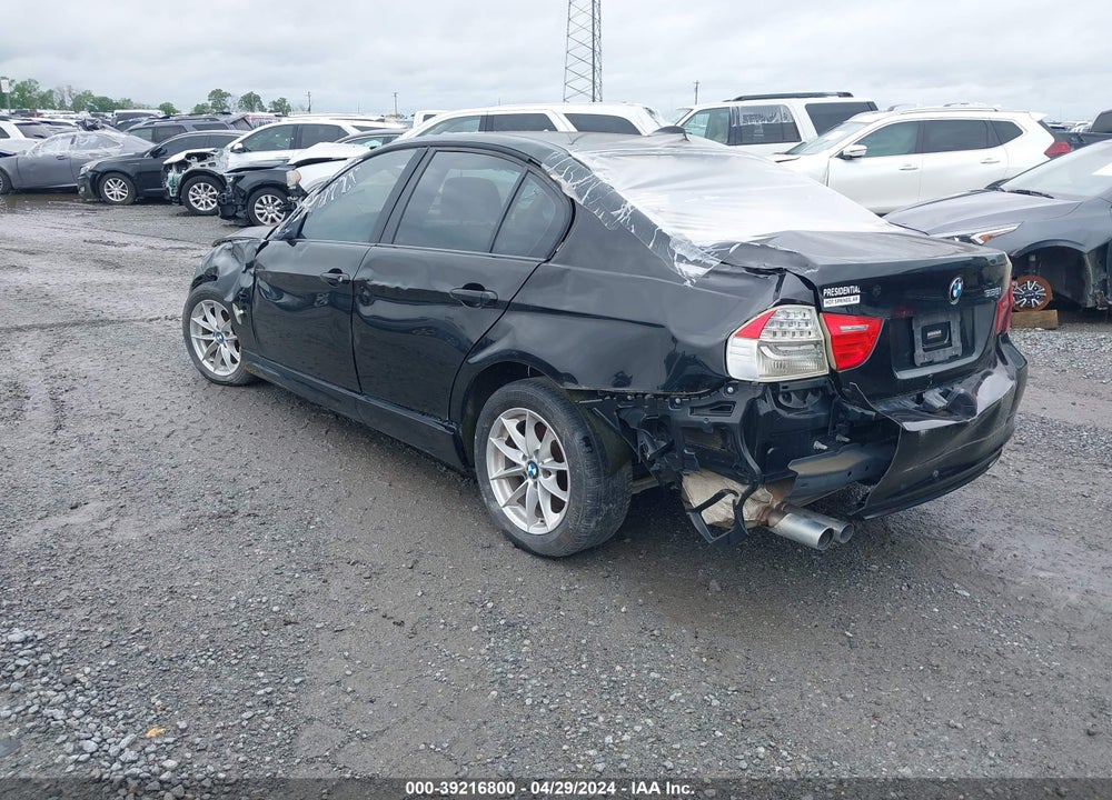 2011 BMW 3 SERIES VIN: WBAPH7G51BNM56173