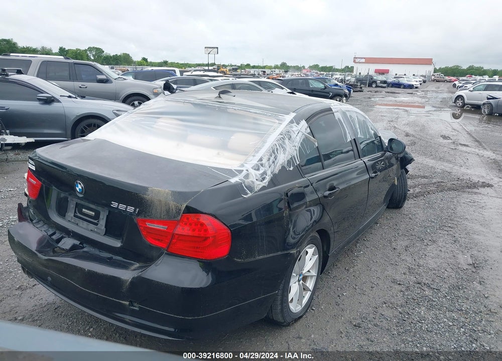 2011 BMW 3 SERIES VIN: WBAPH7G51BNM56173