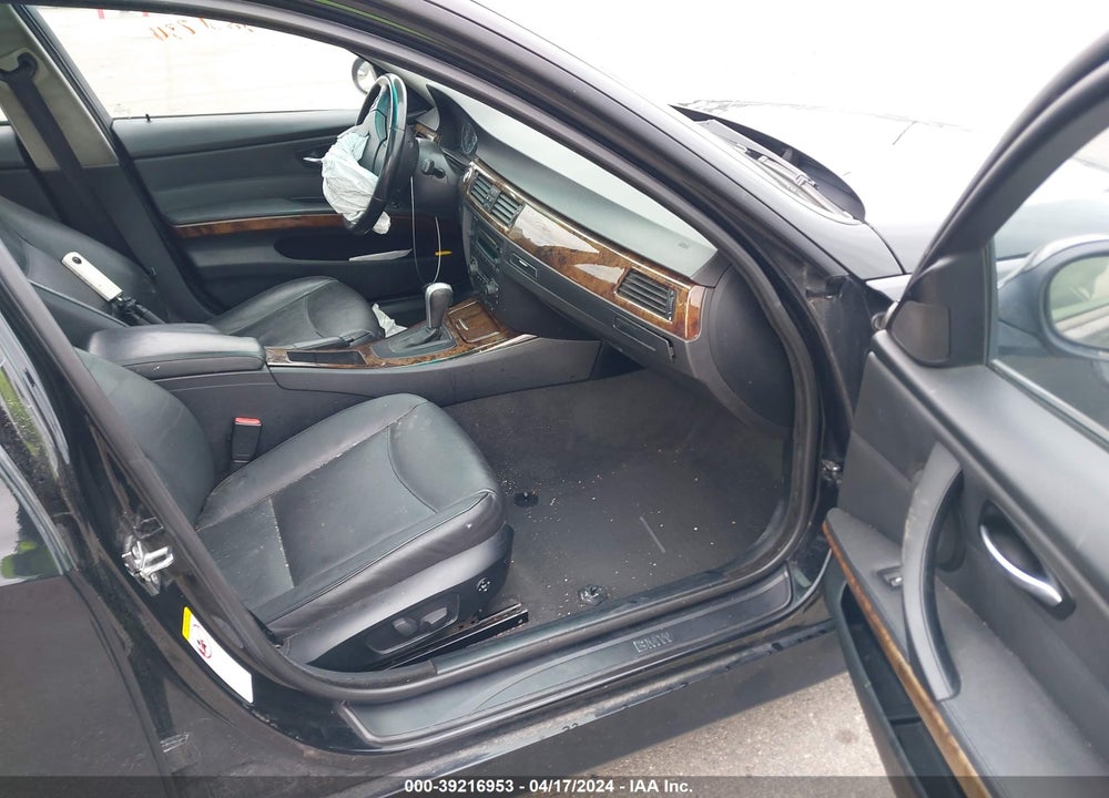 2006 BMW 325XI VIN: WBAVD13546KV00390