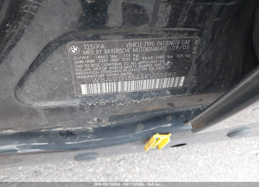2006 BMW 325XI VIN: WBAVD13546KV00390
