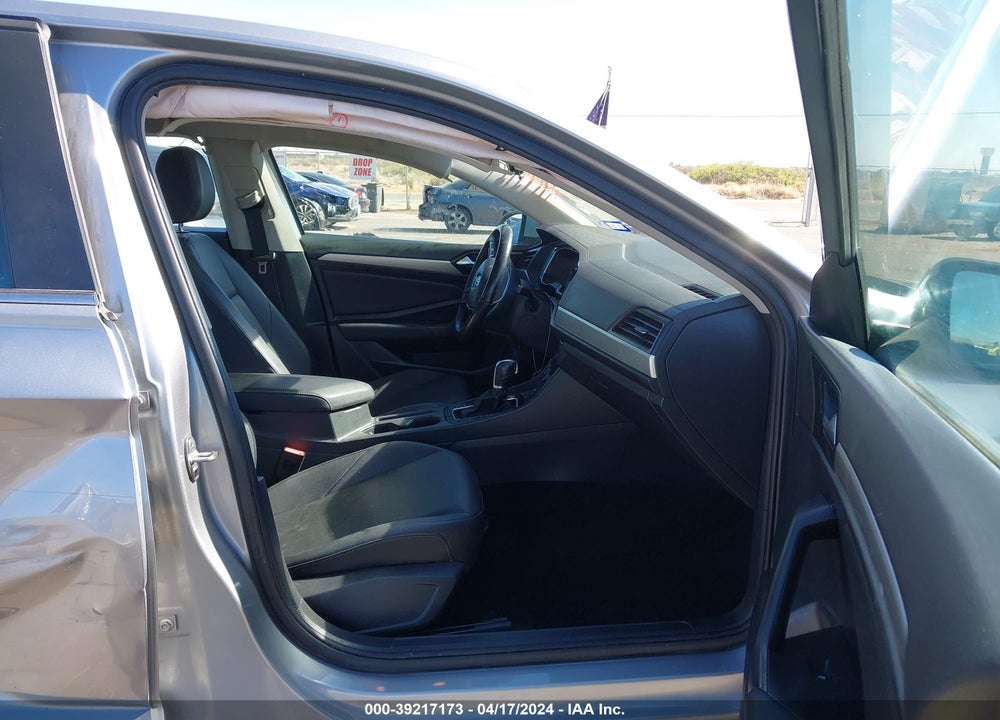 2019 VOLKSWAGEN JETTA 1.4T R-LINE/1.4T S/1.4T SE VIN: 3VWC57BU1KM198026