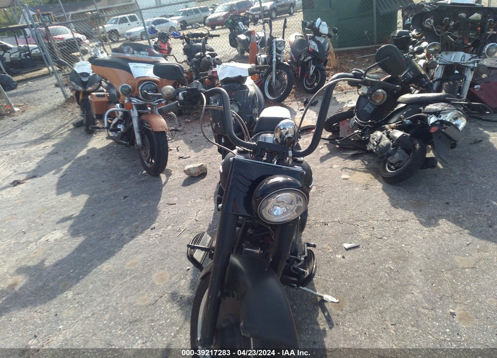 2010 HARLEY-DAVIDSON FLSTFB VIN: 1HD1JN515AB010477